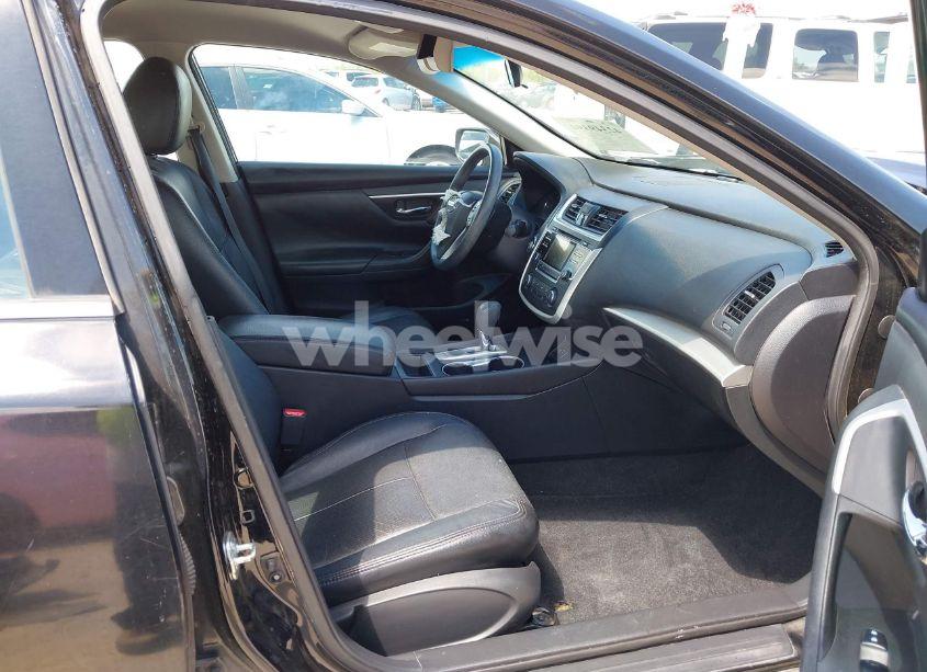 Photo 5 of 2016 Nissan Altima 2.5/2.5 S/2.5 SL/2.5 SR/2.5 SV (VIN 1N4AL3AP3GN331490)