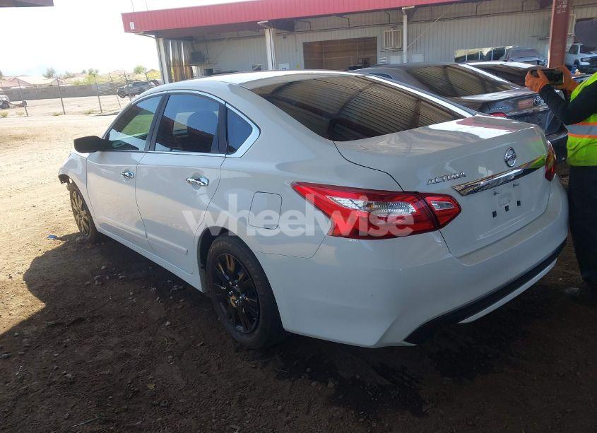 Photo 3 of 2016 Nissan Altima 2.5 S (VIN 1N4AL3AP3GN345468)