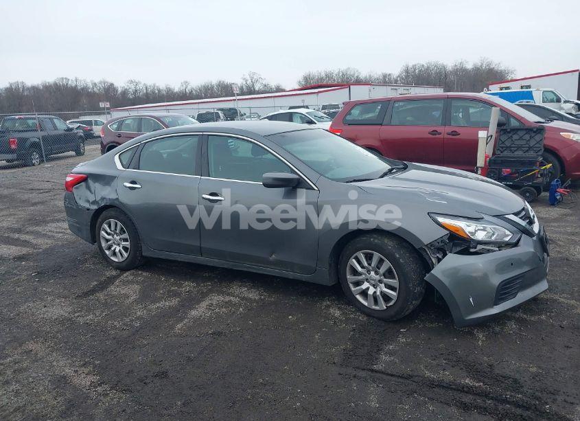 Photo 13 of 2016 Nissan Altima 2.5/2.5 S/2.5 SL/2.5 SR/2.5 SV (VIN 1N4AL3AP3GN345874)