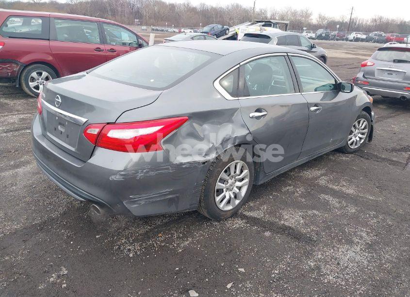 Photo 4 of 2016 Nissan Altima 2.5/2.5 S/2.5 SL/2.5 SR/2.5 SV (VIN 1N4AL3AP3GN345874)