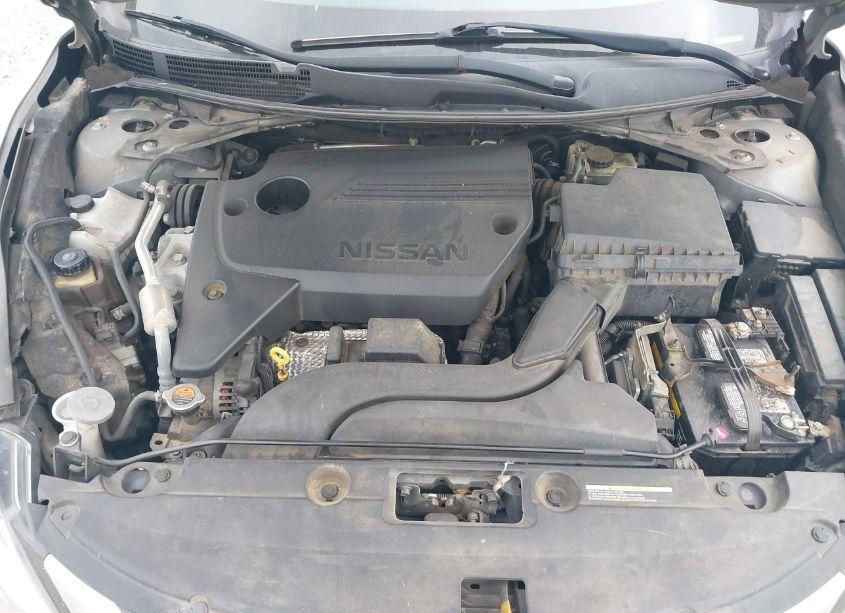 Photo 10 of 2016 Nissan Altima 2.5/2.5 S/2.5 SL/2.5 SR/2.5 SV (VIN 1N4AL3AP3GN346748)