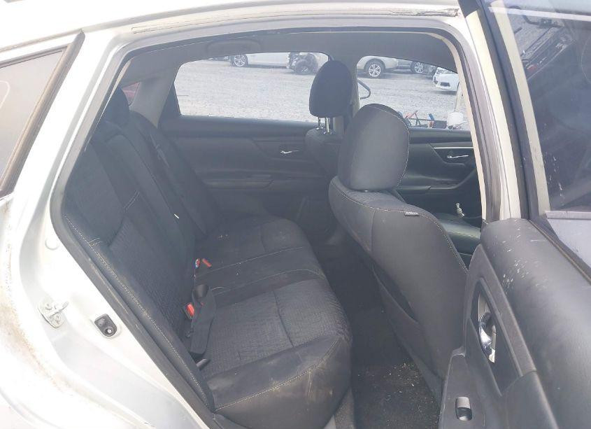 Photo 8 of 2016 Nissan Altima 2.5/2.5 S/2.5 SL/2.5 SR/2.5 SV (VIN 1N4AL3AP3GN346748)