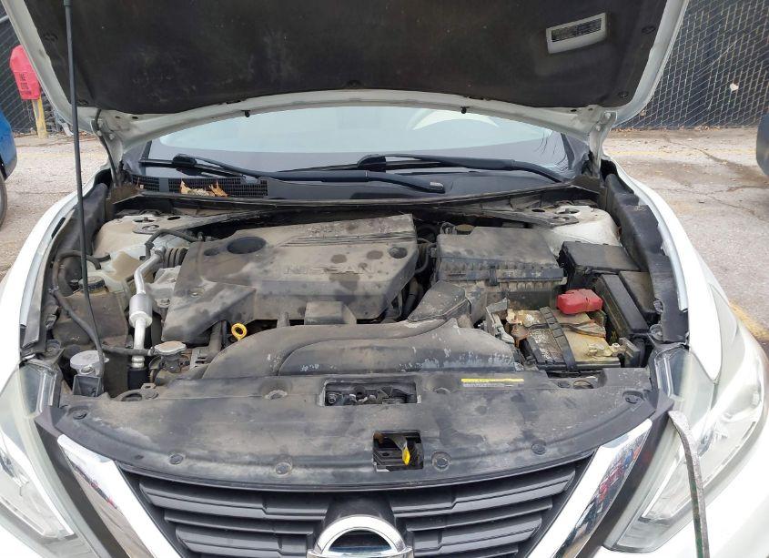 Photo 10 of 2016 Nissan Altima 2.5 S (VIN 1N4AL3AP3GN348046)