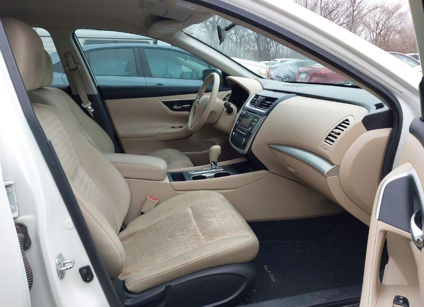 Photo 5 of 2016 Nissan Altima 2.5 S (VIN 1N4AL3AP3GN348046)