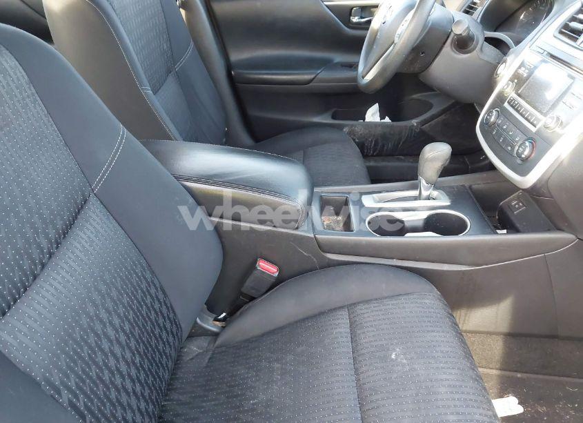 Photo 5 of 2016 Nissan Altima 2.5/2.5 S/2.5 SL/2.5 SR/2.5 SV (VIN 1N4AL3AP3GN351478)