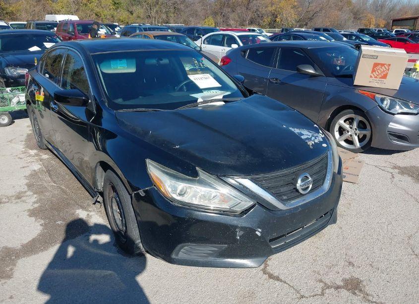 2016 Nissan Altima 2.5/2.5 S/2.5 SL/2.5 SR/2.5 SV (VIN 1N4AL3AP3GN355675) main photo