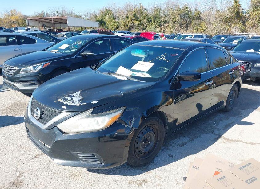 Photo 2 of 2016 Nissan Altima 2.5/2.5 S/2.5 SL/2.5 SR/2.5 SV (VIN 1N4AL3AP3GN355675)