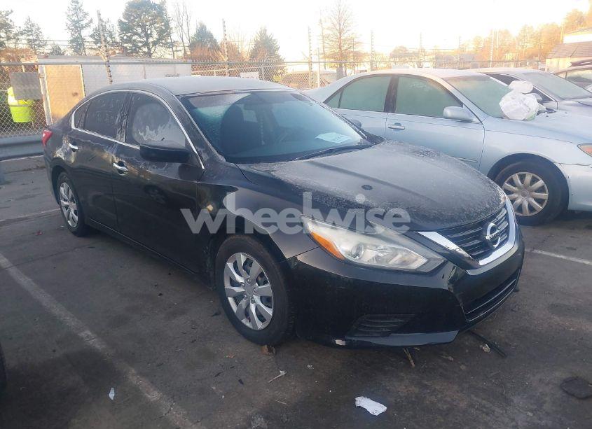 Photo 13 of 2016 Nissan Altima 2.5/2.5 S/2.5 SL/2.5 SR/2.5 SV (VIN 1N4AL3AP3GN367812)