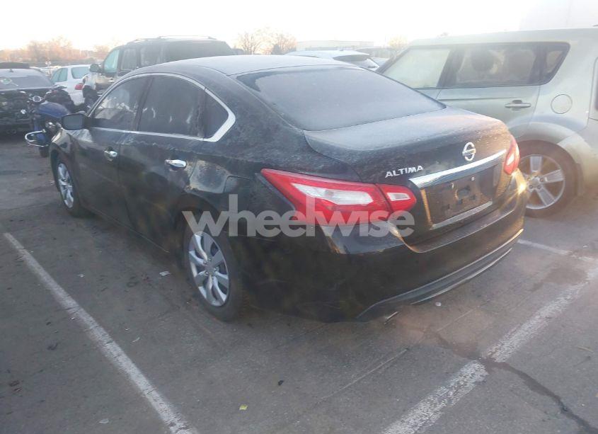 Photo 3 of 2016 Nissan Altima 2.5/2.5 S/2.5 SL/2.5 SR/2.5 SV (VIN 1N4AL3AP3GN367812)