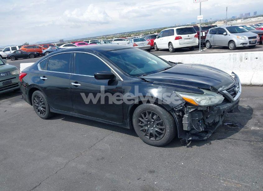 Photo 13 of 2016 Nissan Altima 2.5/2.5 S/2.5 SL/2.5 SR/2.5 SV (VIN 1N4AL3AP3GN368913)