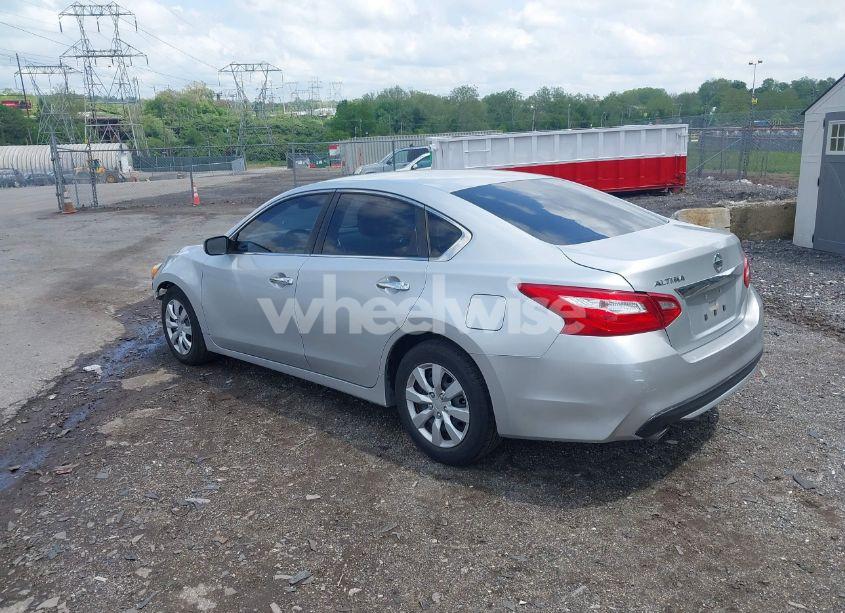 Photo 3 of 2016 Nissan Altima 2.5/2.5 S/2.5 SL/2.5 SR/2.5 SV (VIN 1N4AL3AP3GN376655)