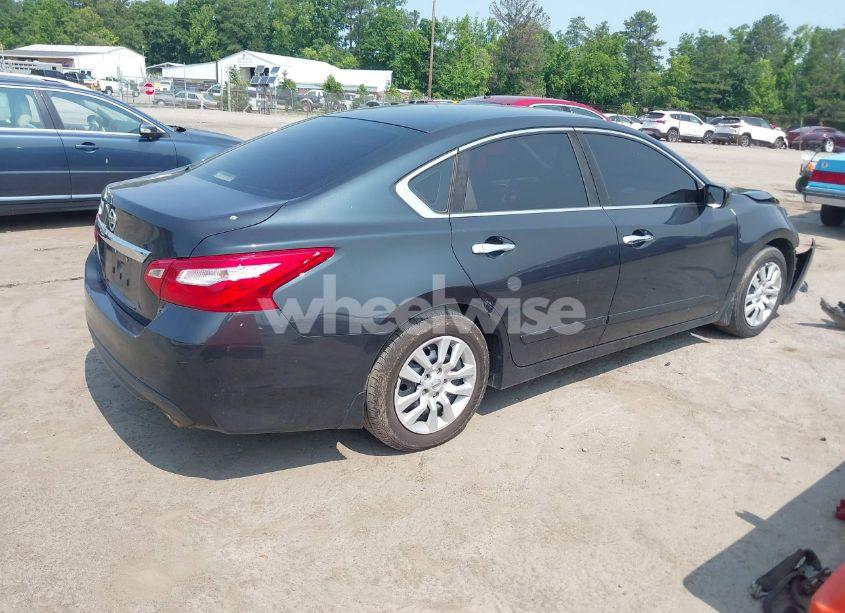 Photo 4 of 2016 Nissan Altima 2.5 S (VIN 1N4AL3AP3GN376915)