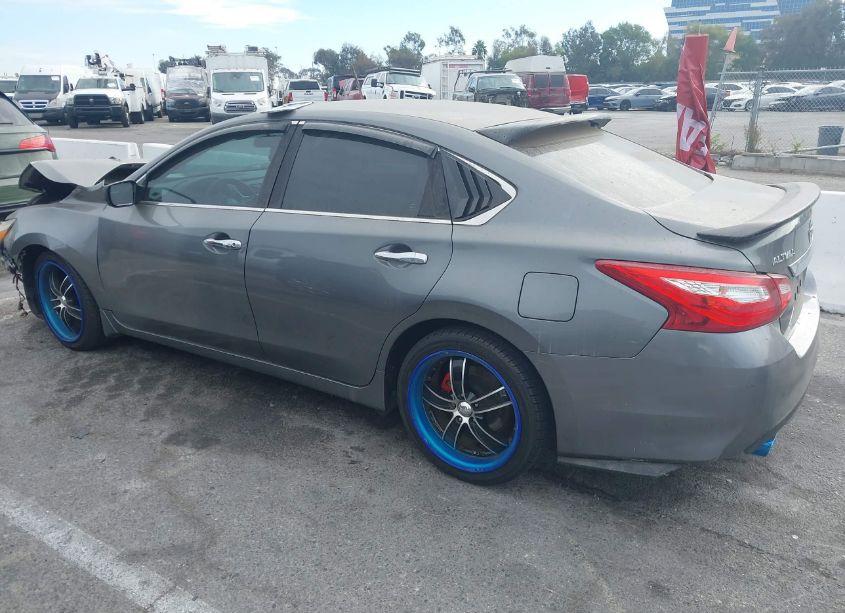 Photo 3 of 2016 Nissan Altima 2.5 S (VIN 1N4AL3AP3GN386974)