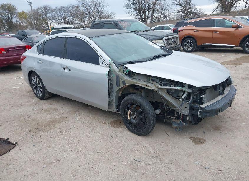 2017 Nissan Altima 2.5/2.5 S/2.5 SL/2.5 SR/2.5 SV (VIN 1N4AL3AP3HC115829) main photo