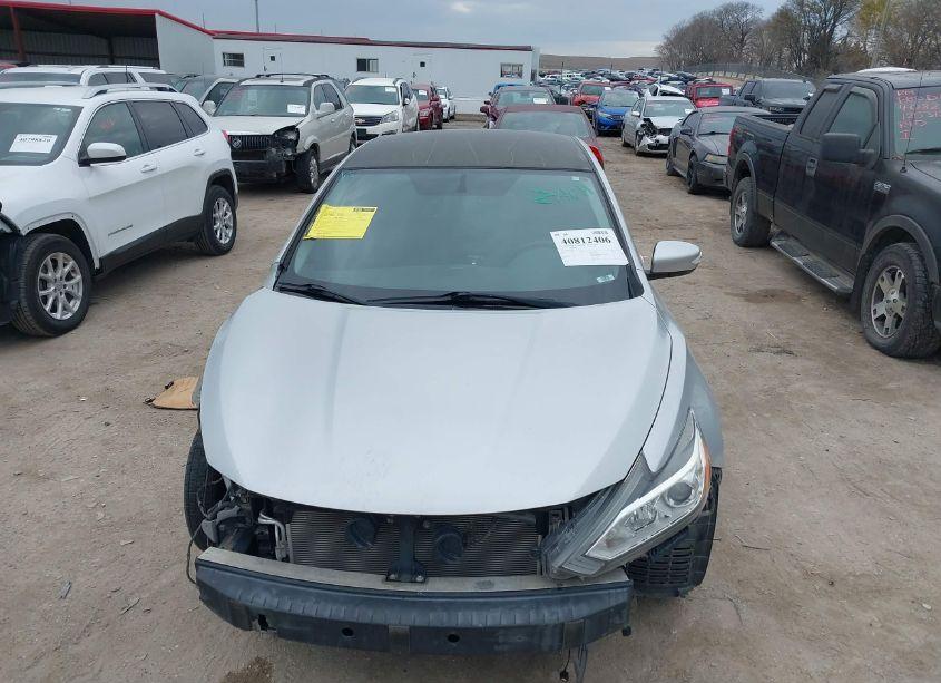 Photo 13 of 2017 Nissan Altima 2.5/2.5 S/2.5 SL/2.5 SR/2.5 SV (VIN 1N4AL3AP3HC115829)