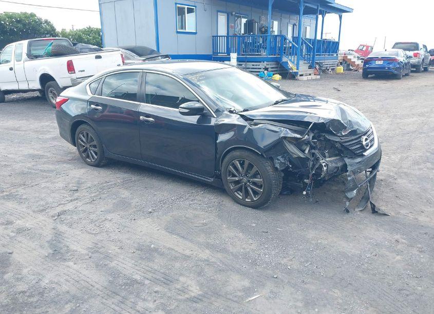 2017 Nissan Altima 2.5/2.5 S/2.5 SL/2.5 SR/2.5 SV (VIN 1N4AL3AP3HC122554) main photo