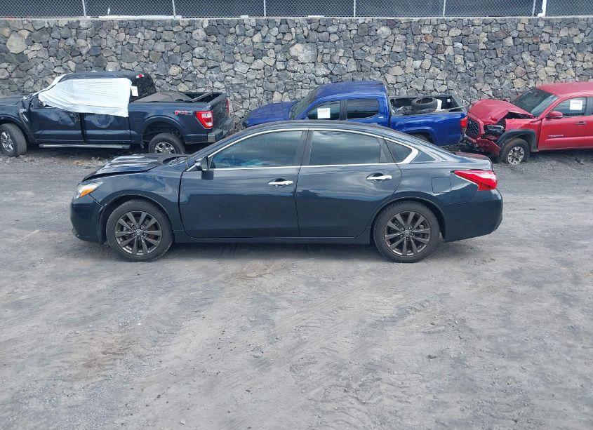 Photo 14 of 2017 Nissan Altima 2.5/2.5 S/2.5 SL/2.5 SR/2.5 SV (VIN 1N4AL3AP3HC122554)