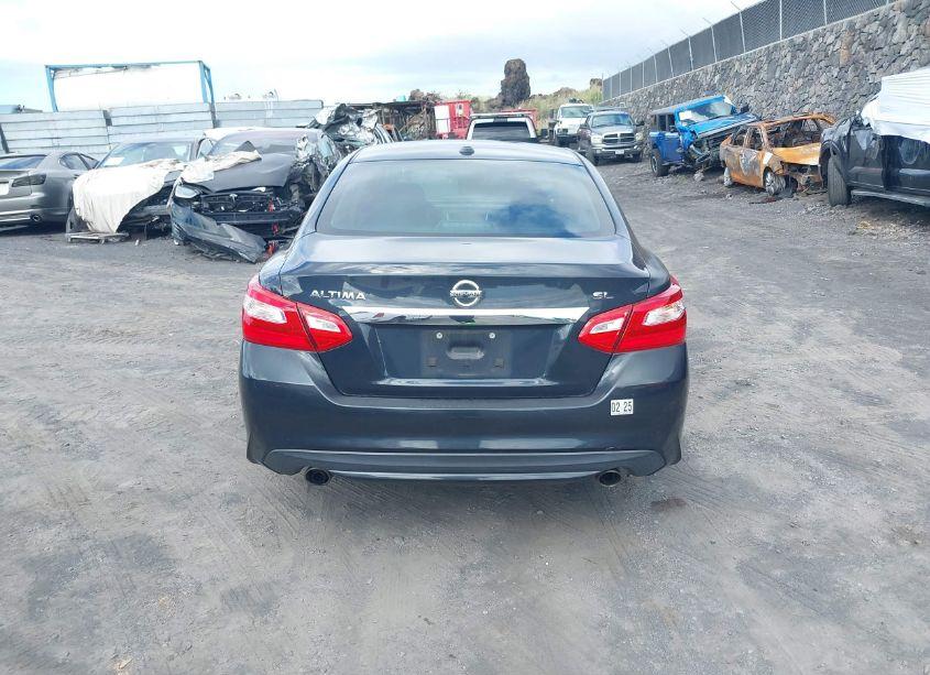 Photo 16 of 2017 Nissan Altima 2.5/2.5 S/2.5 SL/2.5 SR/2.5 SV (VIN 1N4AL3AP3HC122554)