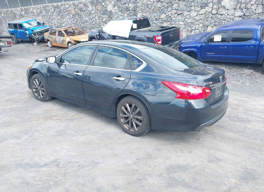 Photo 3 of 2017 Nissan Altima 2.5/2.5 S/2.5 SL/2.5 SR/2.5 SV (VIN 1N4AL3AP3HC122554)