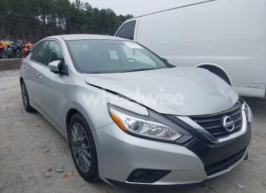 2017 Nissan Altima 2.5 SL (VIN 1N4AL3AP3HC128256) main photo