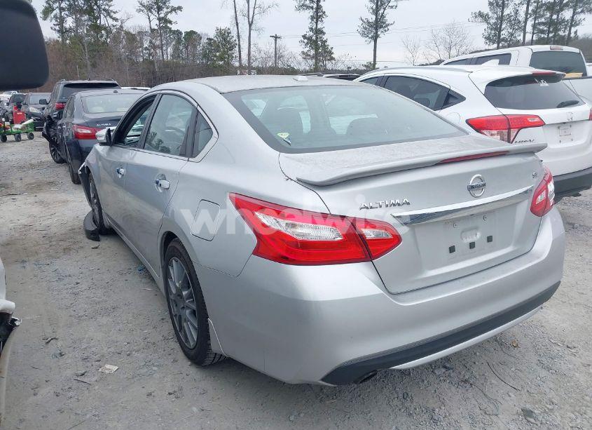 Photo 3 of 2017 Nissan Altima 2.5 SL (VIN 1N4AL3AP3HC128256)