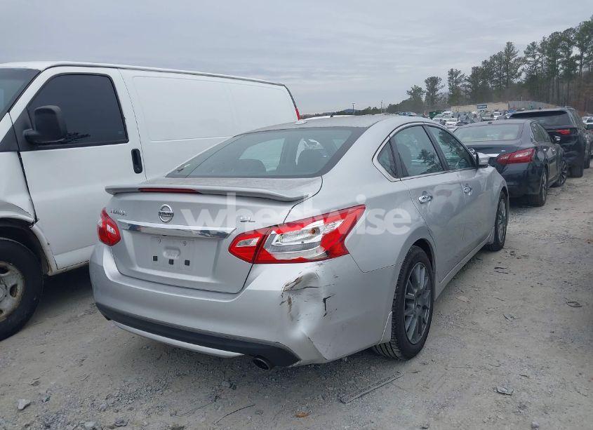 Photo 4 of 2017 Nissan Altima 2.5 SL (VIN 1N4AL3AP3HC128256)