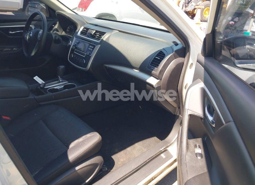 Photo 5 of 2017 Nissan Altima 2.5 S (VIN 1N4AL3AP3HC130637)