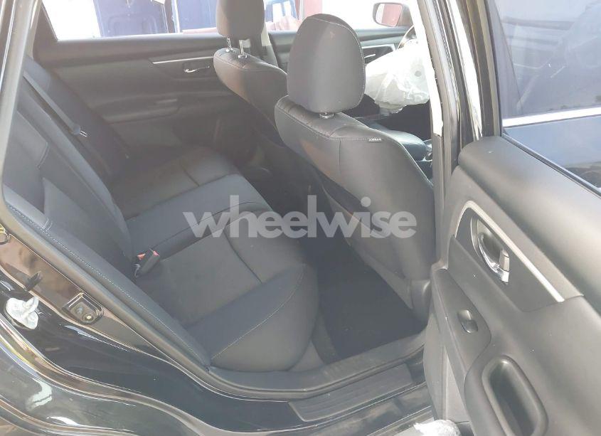 Photo 8 of 2017 Nissan Altima 2.5 SR (VIN 1N4AL3AP3HC130993)