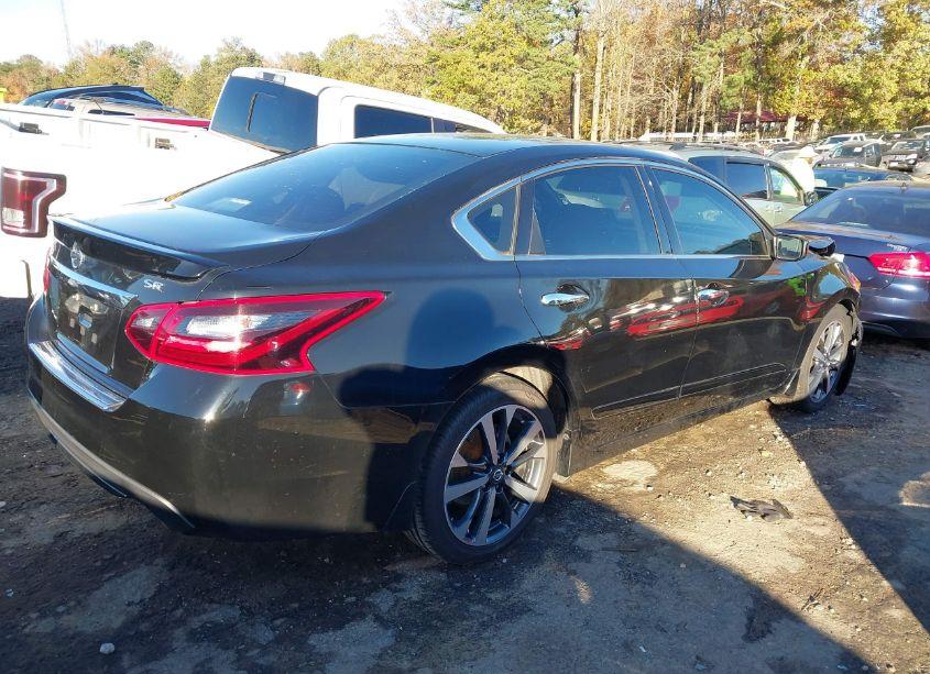 Photo 13 of 2017 Nissan Altima 2.5 SR (VIN 1N4AL3AP3HC131044)