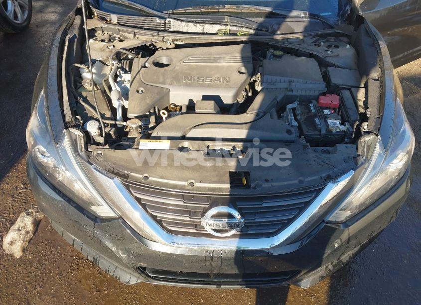 Photo 10 of 2017 Nissan Altima 2.5 SR (VIN 1N4AL3AP3HC143579)