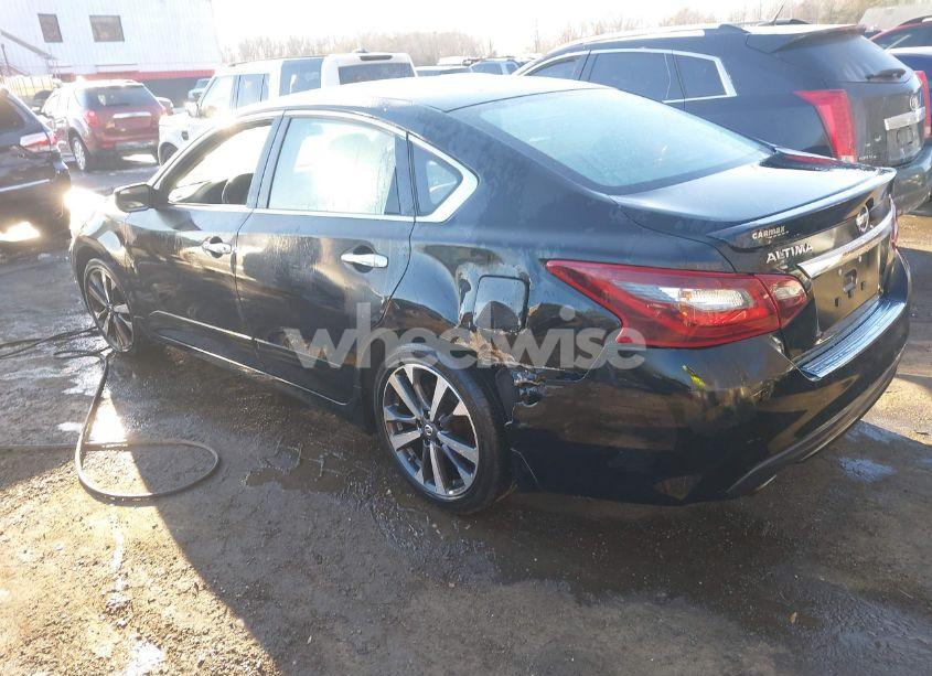 Photo 3 of 2017 Nissan Altima 2.5 SR (VIN 1N4AL3AP3HC143579)