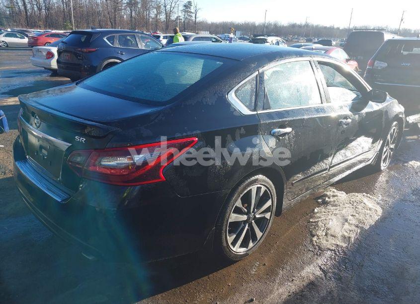 Photo 4 of 2017 Nissan Altima 2.5 SR (VIN 1N4AL3AP3HC143579)