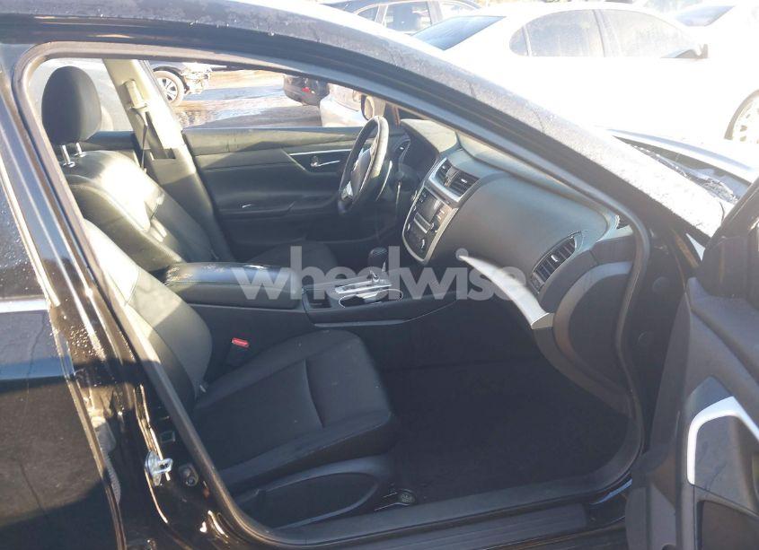 Photo 5 of 2017 Nissan Altima 2.5 SR (VIN 1N4AL3AP3HC143579)