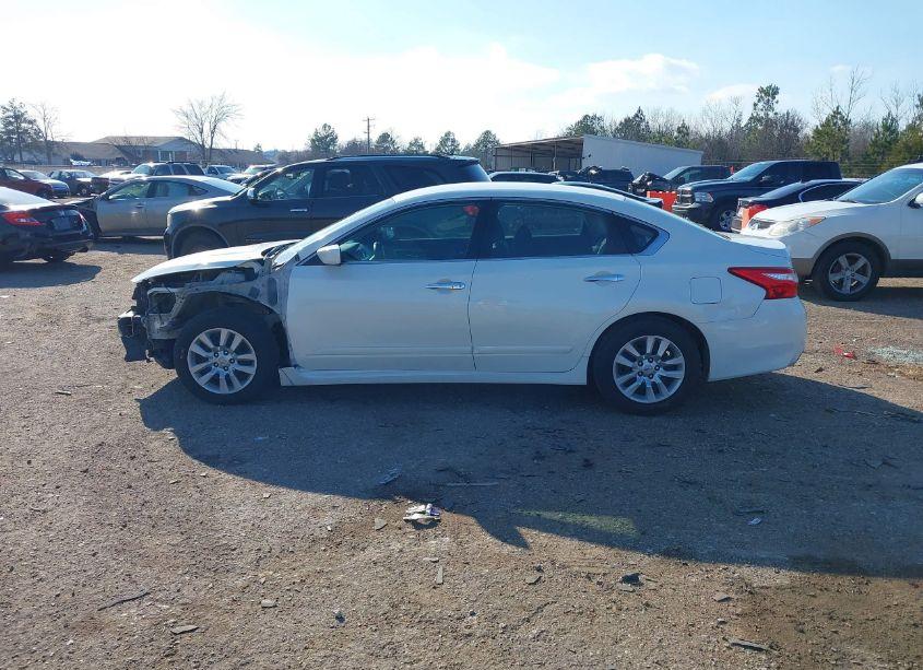 Photo 15 of 2017 Nissan Altima 2.5 S (VIN 1N4AL3AP3HC146336)