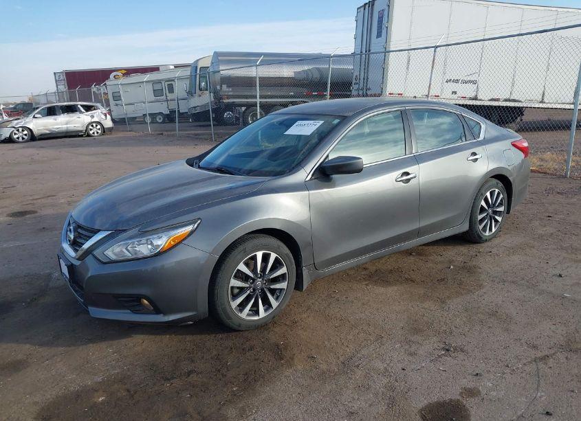 Photo 2 of 2017 Nissan Altima 2.5 SV (VIN 1N4AL3AP3HC159913)