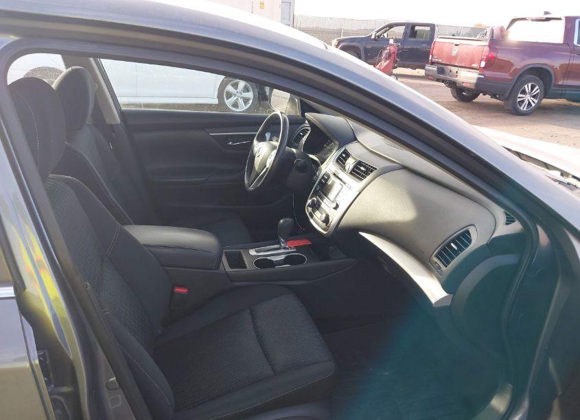 Photo 5 of 2017 Nissan Altima 2.5 SV (VIN 1N4AL3AP3HC159913)