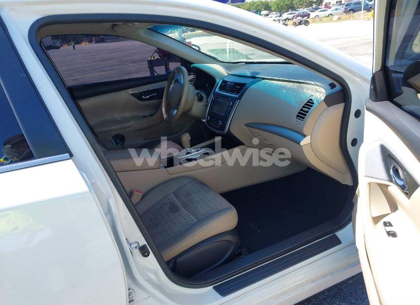 Photo 5 of 2017 Nissan Altima 2.5 SV (VIN 1N4AL3AP3HC163878)