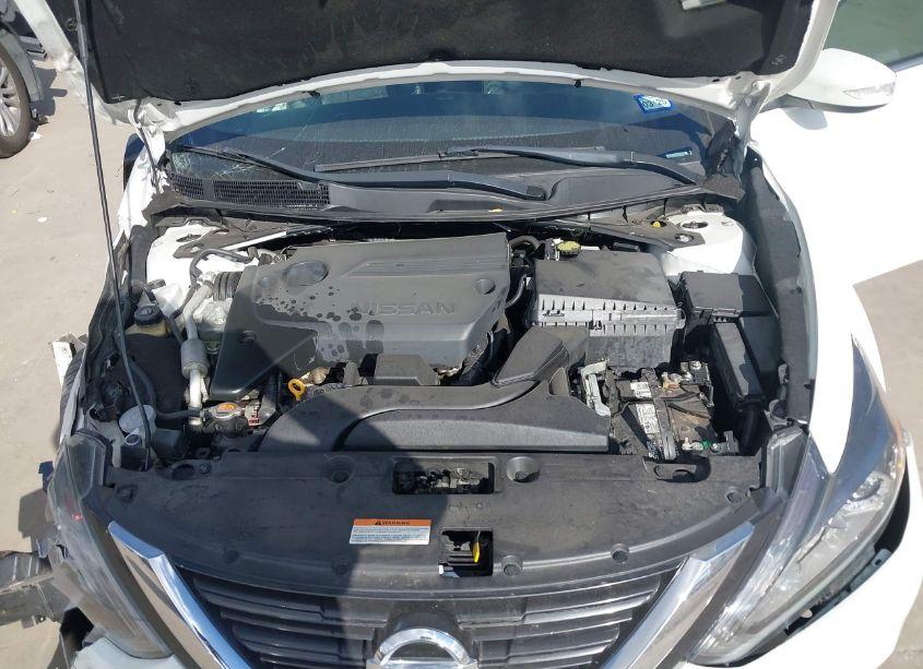 Photo 10 of 2017 Nissan Altima 2.5 SL (VIN 1N4AL3AP3HC165579)