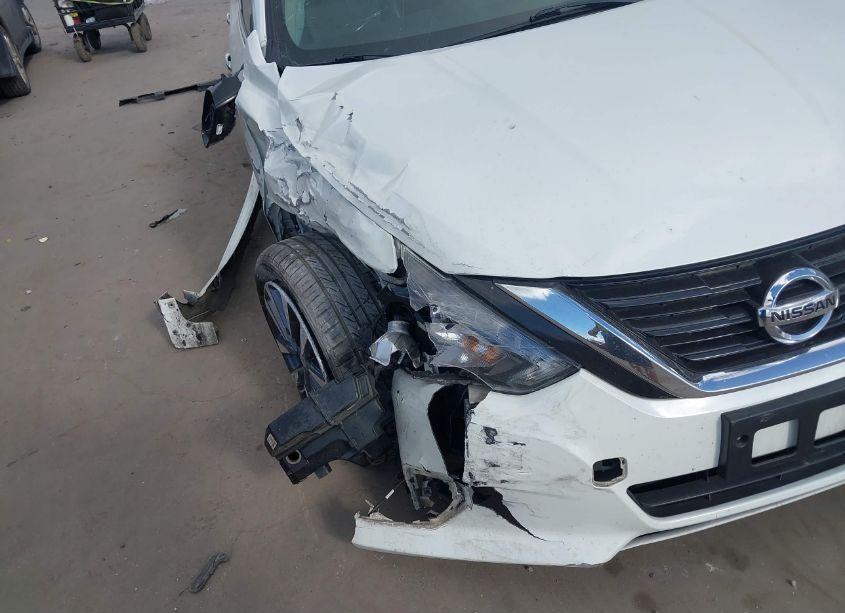 Photo 19 of 2017 Nissan Altima 2.5 SL (VIN 1N4AL3AP3HC165579)