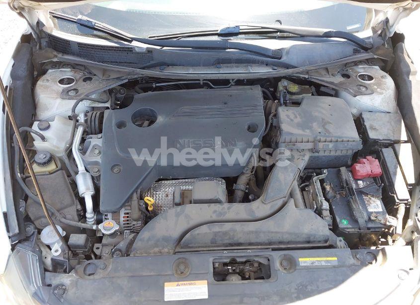 Photo 10 of 2017 Nissan Altima 2.5 SR (VIN 1N4AL3AP3HC169177)