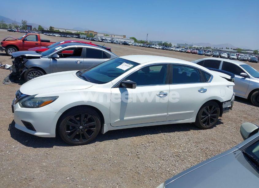 Photo 15 of 2017 Nissan Altima 2.5 SR (VIN 1N4AL3AP3HC169177)