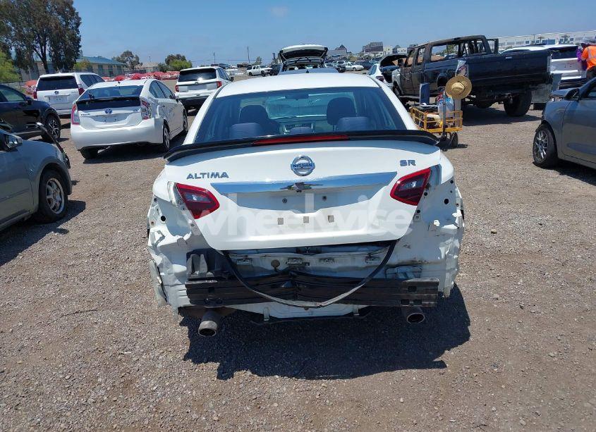 Photo 17 of 2017 Nissan Altima 2.5 SR (VIN 1N4AL3AP3HC169177)