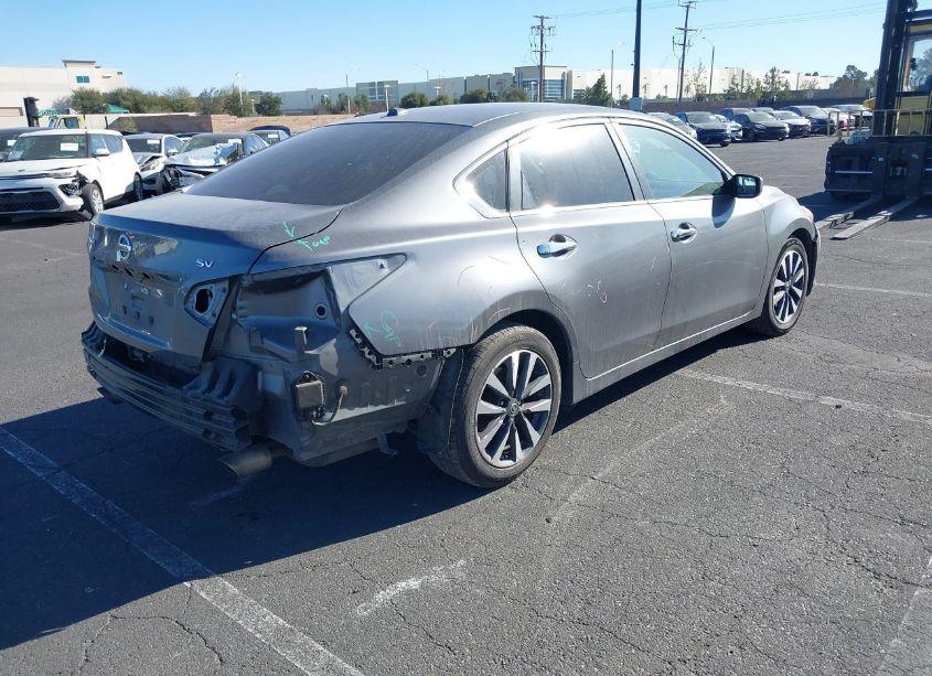 Photo 4 of 2017 Nissan Altima 2.5 SV (VIN 1N4AL3AP3HC177795)