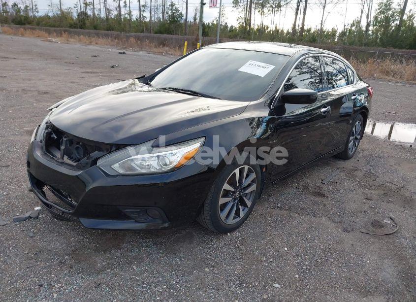 Photo 2 of 2017 Nissan Altima 2.5 SV (VIN 1N4AL3AP3HC185184)