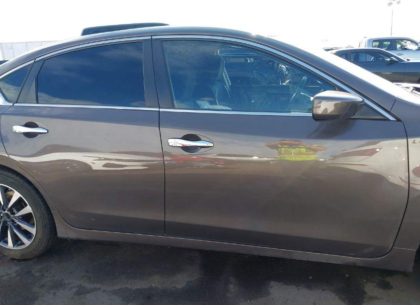 Photo 14 of 2017 Nissan Altima 2.5 SV (VIN 1N4AL3AP3HC190028)