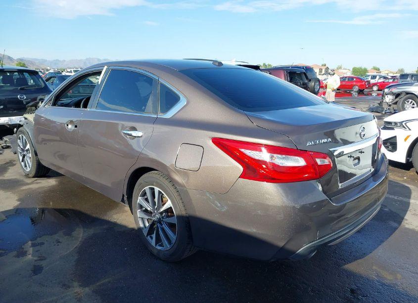 Photo 3 of 2017 Nissan Altima 2.5 SV (VIN 1N4AL3AP3HC190028)