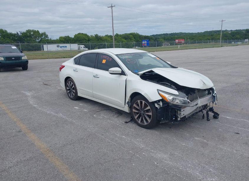 2017 Nissan Altima 2.5 SL (VIN 1N4AL3AP3HC195200) main photo