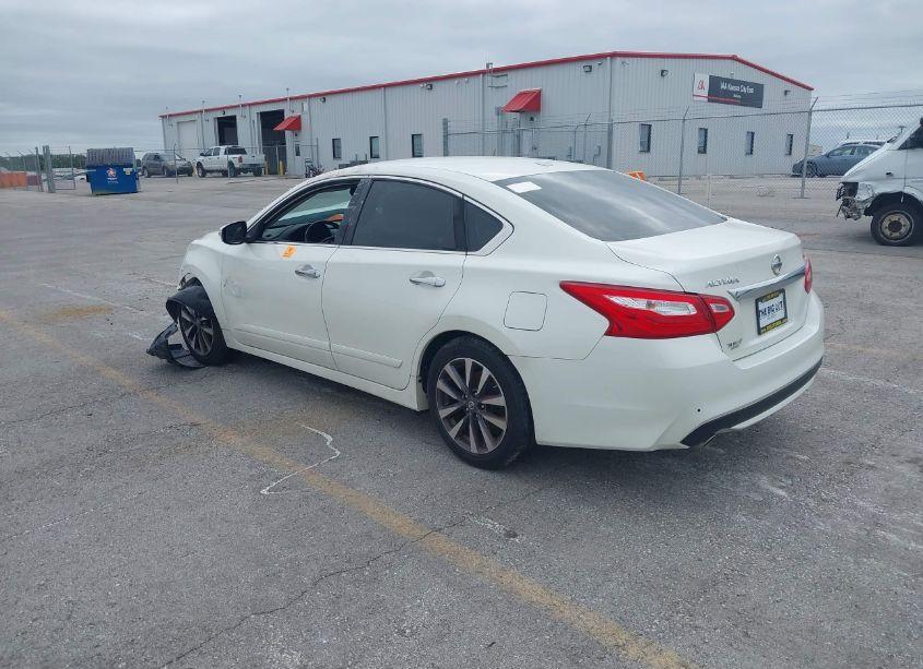 Photo 3 of 2017 Nissan Altima 2.5 SL (VIN 1N4AL3AP3HC195200)