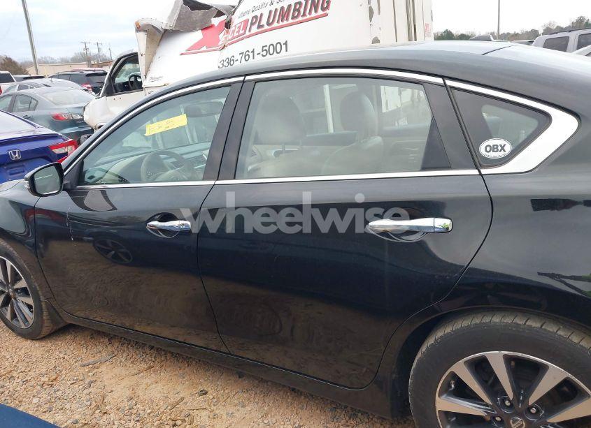 Photo 14 of 2017 Nissan Altima 2.5 SL (VIN 1N4AL3AP3HC196363)