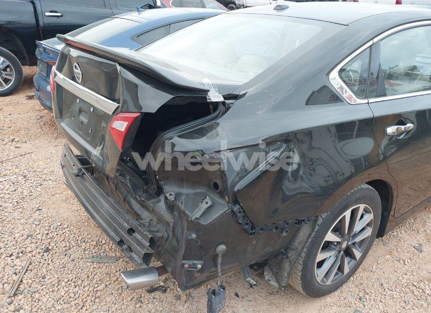 Photo 18 of 2017 Nissan Altima 2.5 SL (VIN 1N4AL3AP3HC196363)